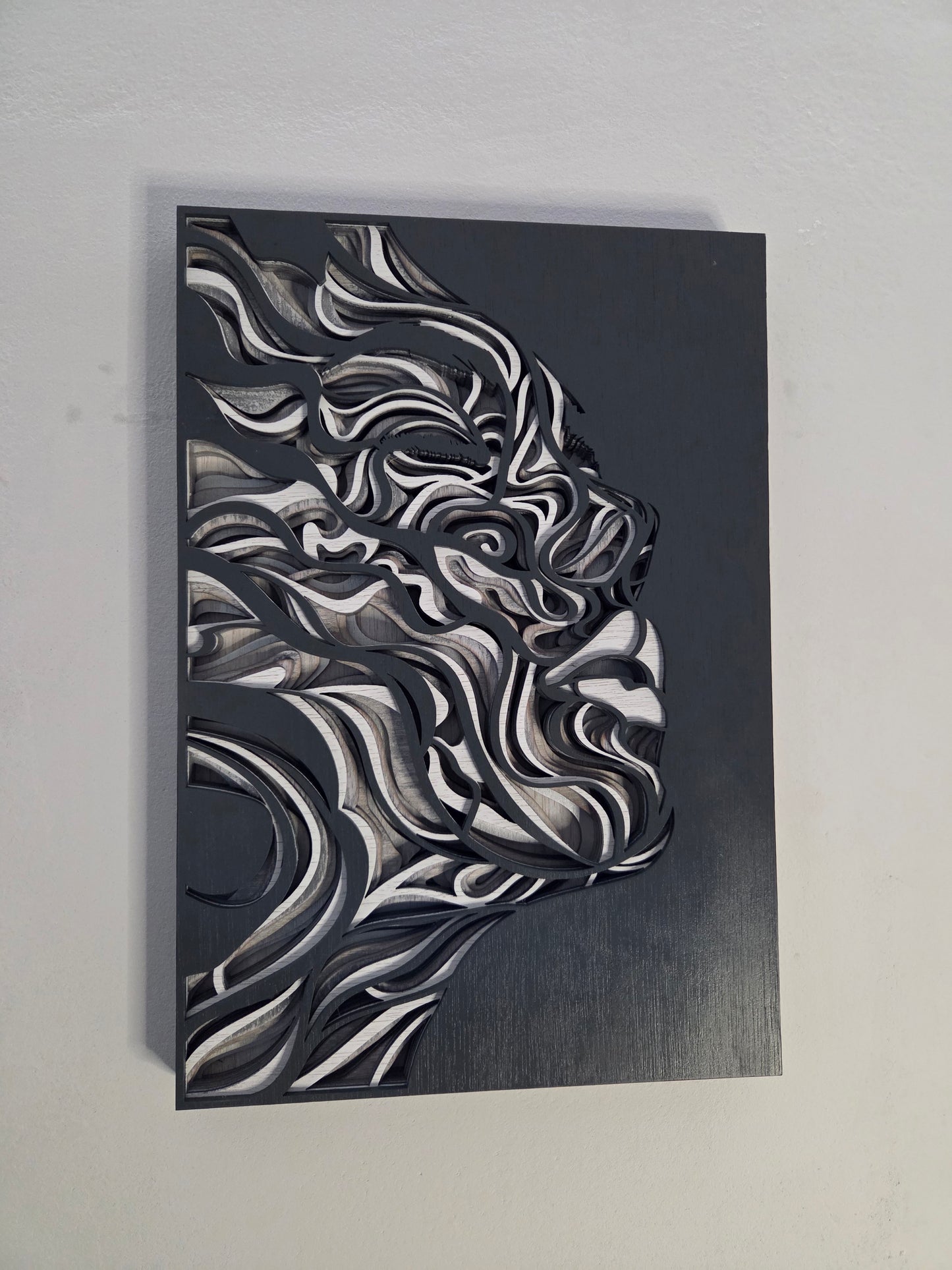 Artistiek 3d meerlaagse vrouwen gezicht met abstracte patronen